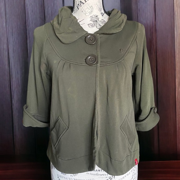 EDC. Sweet little shortsleeved sweater top. Size small